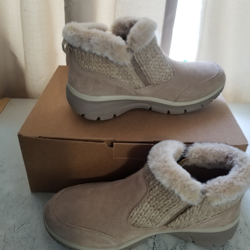 Skechers Easy Going Sweater Knit Ankle Boots.